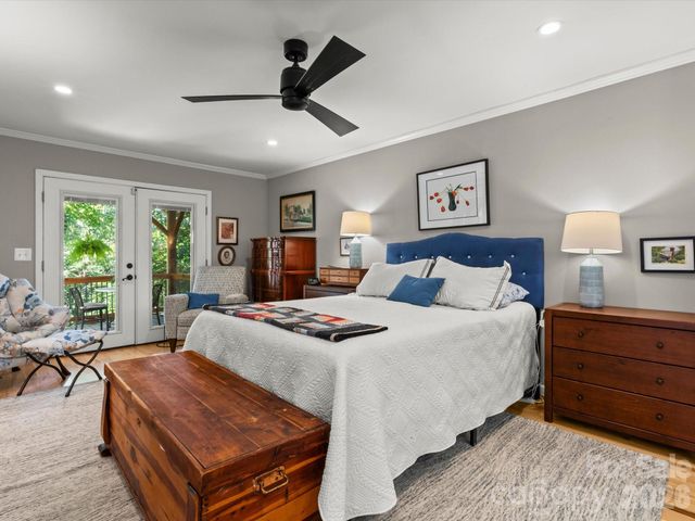 110 Aurora Drive, Asheville, NC 28805