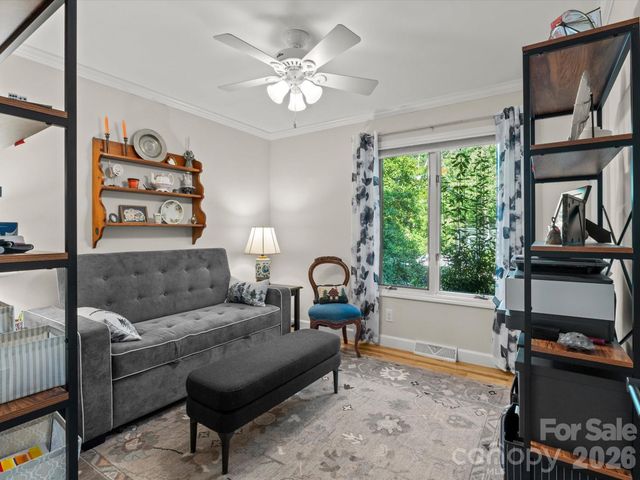 110 Aurora Drive, Asheville, NC 28805