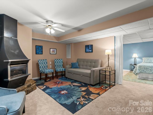 110 Aurora Drive, Asheville, NC 28805