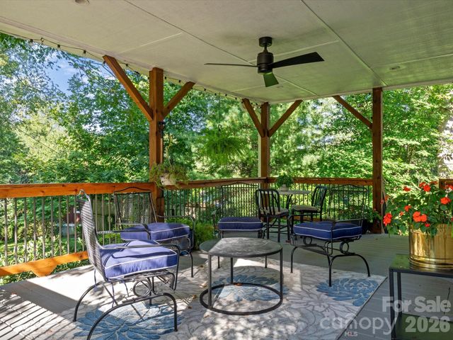 110 Aurora Drive, Asheville, NC 28805