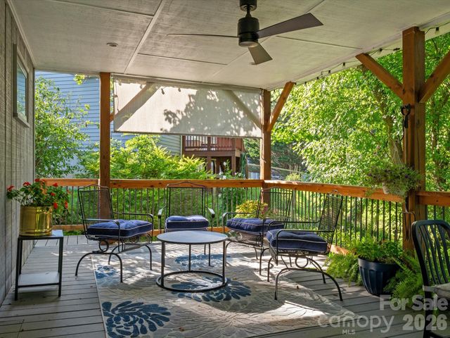 110 Aurora Drive, Asheville, NC 28805