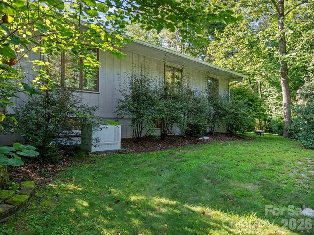 110 Aurora Drive, Asheville, NC 28805