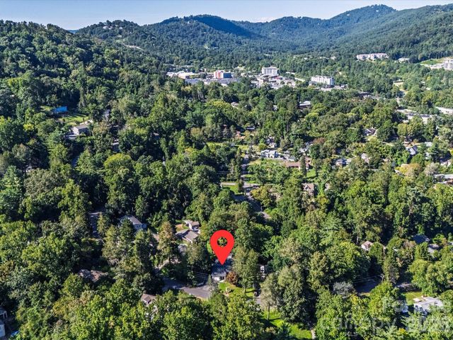 110 Aurora Drive, Asheville, NC 28805