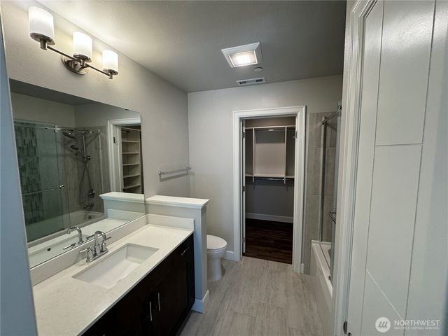 4691 Main St #416, Tacoma, WA 98407