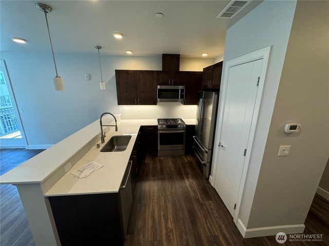 4691 Main St #416, Tacoma, WA 98407