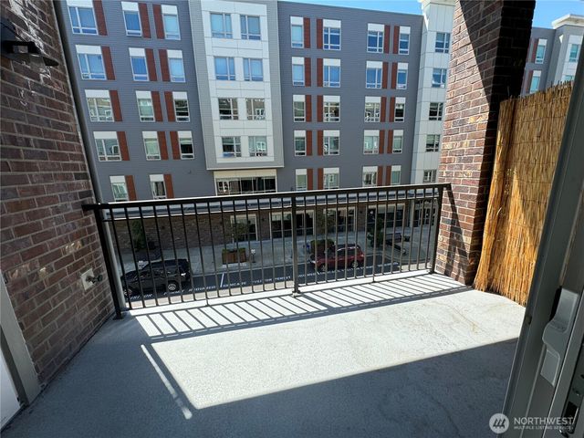 4691 Main St #416, Tacoma, WA 98407