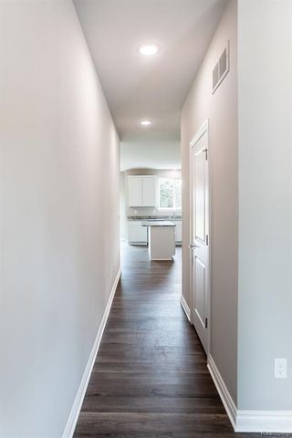 3 Grandview Cir Grandview Circle 71, White Lake, MI 48386
