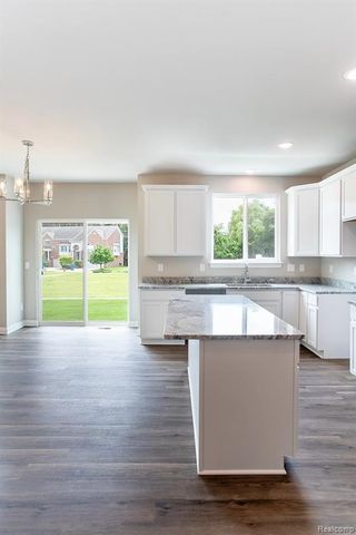 3 Grandview Cir Grandview Circle 71, White Lake, MI 48386