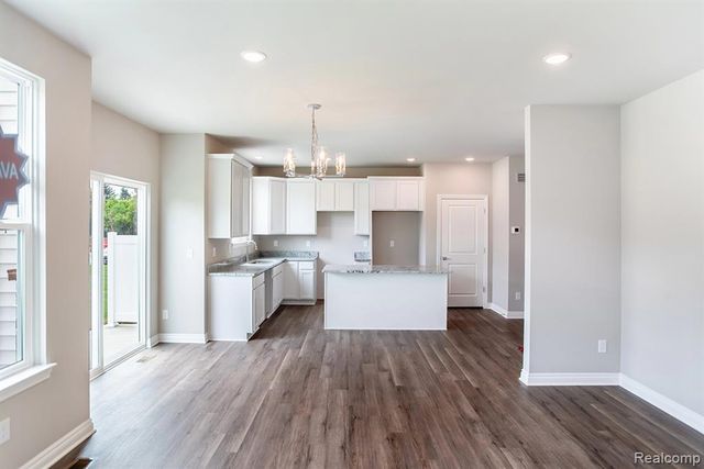 3 Grandview Cir Grandview Circle 71, White Lake, MI 48386