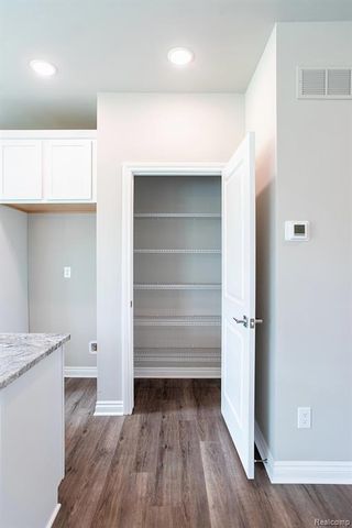 3 Grandview Cir Grandview Circle 71, White Lake, MI 48386