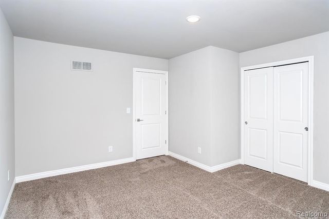 3 Grandview Cir Grandview Circle 71, White Lake, MI 48386