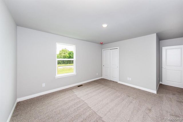 3 Grandview Cir Grandview Circle 71, White Lake, MI 48386