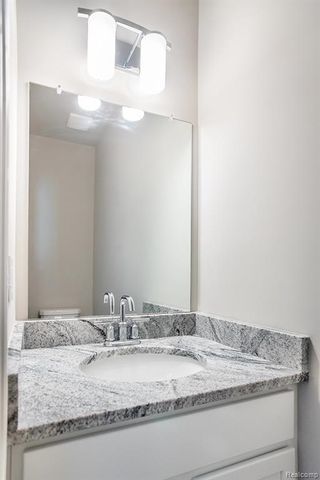 3 Grandview Cir Grandview Circle 71, White Lake, MI 48386