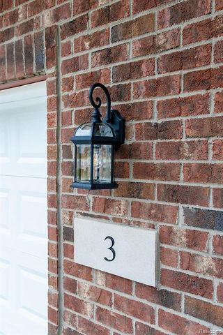 3 Grandview Cir Grandview Circle 71, White Lake, MI 48386