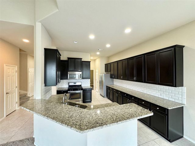 316 Peggy DR, Liberty Hill, TX 78642
