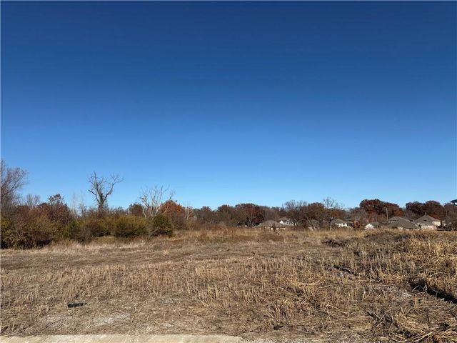 4537 APPLETON Avenue, Kansas City, MO 64133