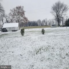 2701 WALTONVILLE RD, Hummelstown, PA 17036