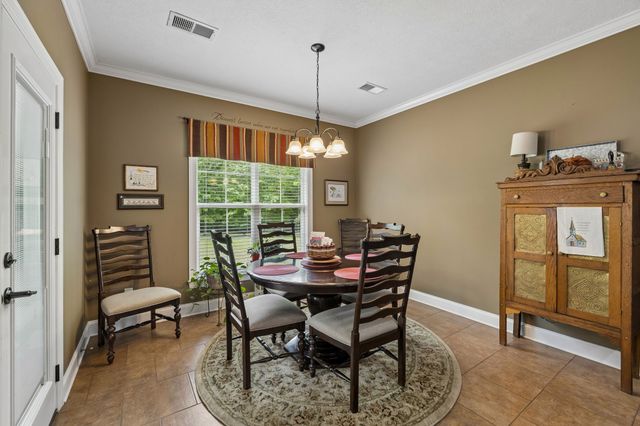 145 Airport Ct, Waverly, TN 37185