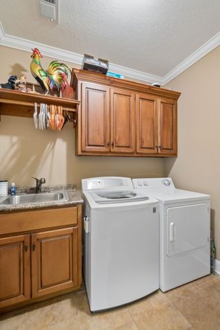 145 Airport Ct, Waverly, TN 37185