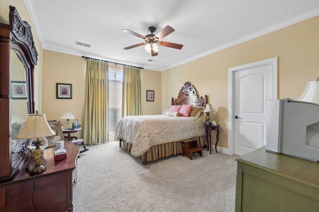 145 Airport Ct, Waverly, TN 37185