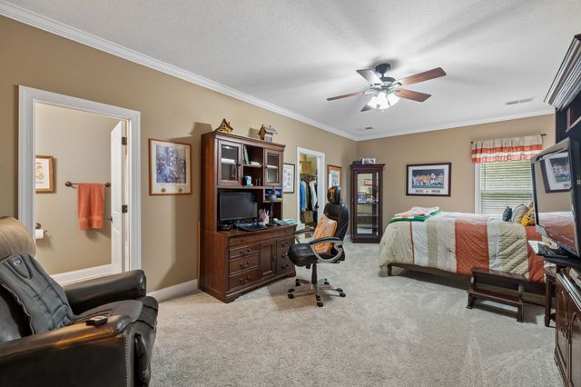 145 Airport Ct, Waverly, TN 37185