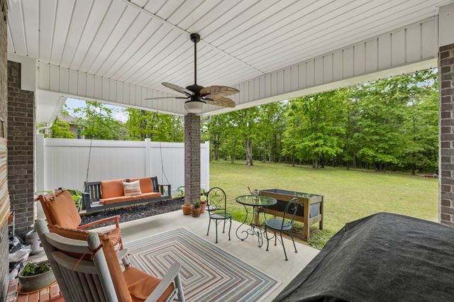 145 Airport Ct, Waverly, TN 37185