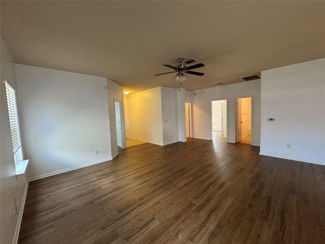 13504 Kearns DR, Pflugerville, TX 78660