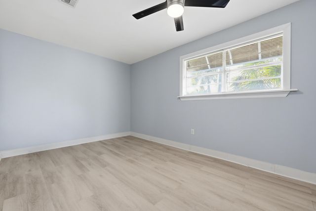 535 Dolphin Avenue, Fort Walton Beach, FL 32548