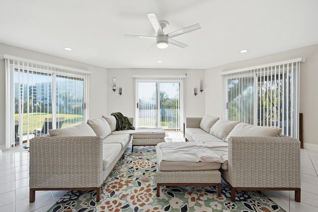 535 Dolphin Avenue, Fort Walton Beach, FL 32548