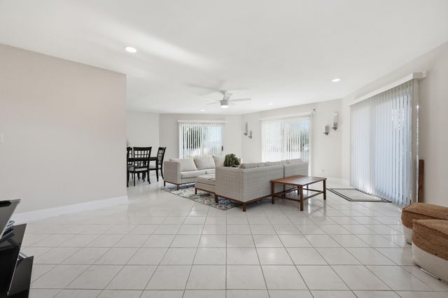 535 Dolphin Avenue, Fort Walton Beach, FL 32548