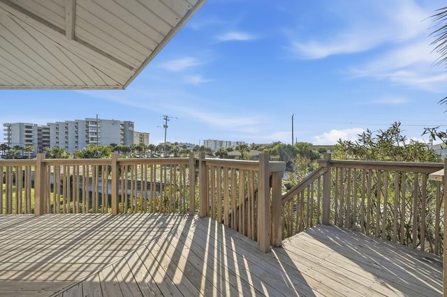 535 Dolphin Avenue, Fort Walton Beach, FL 32548