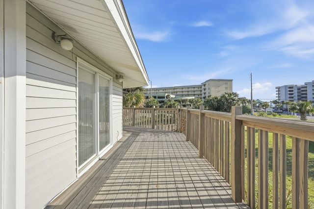 535 Dolphin Avenue, Fort Walton Beach, FL 32548