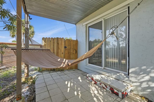 535 Dolphin Avenue, Fort Walton Beach, FL 32548