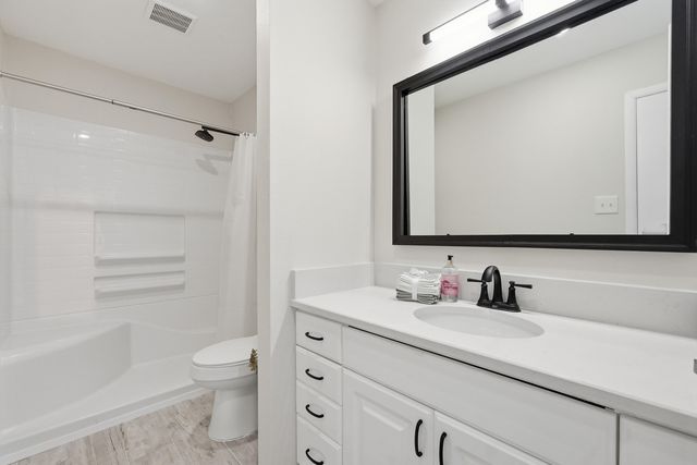 535 Dolphin Avenue, Fort Walton Beach, FL 32548