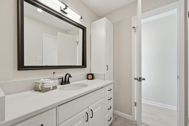 535 Dolphin Avenue, Fort Walton Beach, FL 32548