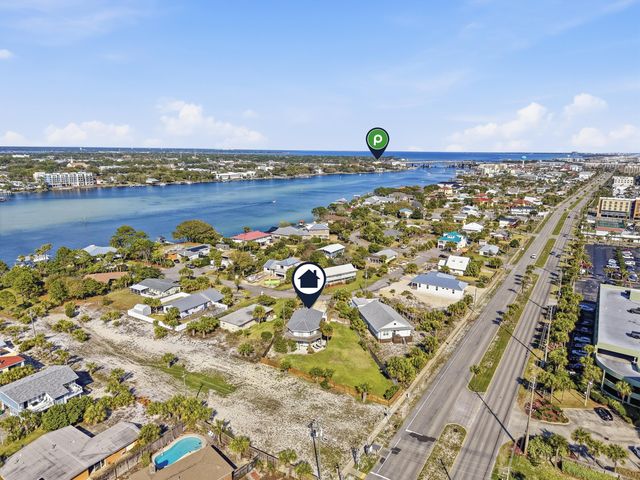 535 Dolphin Avenue, Fort Walton Beach, FL 32548