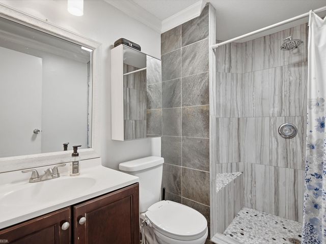 2789 Hickory Lawn Road, Rochester Hills, MI 48307