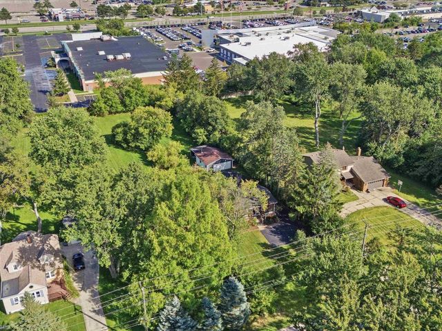 2789 Hickory Lawn Road, Rochester Hills, MI 48307