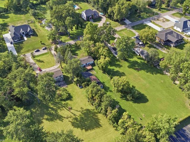2789 Hickory Lawn Road, Rochester Hills, MI 48307