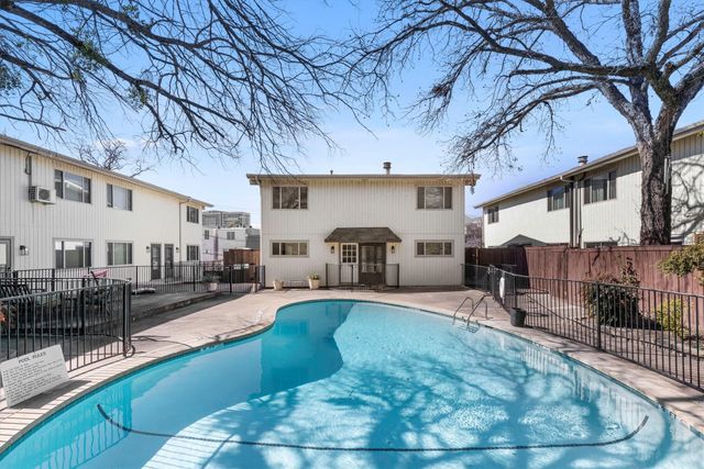 4039 Cole Avenue 105, Dallas, TX 75204