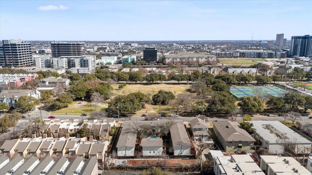 4039 Cole Avenue 105, Dallas, TX 75204