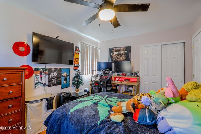546 Vaughn Avenue, Toms River, NJ 08753