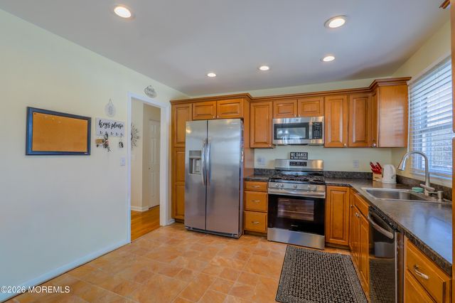 546 Vaughn Avenue, Toms River, NJ 08753