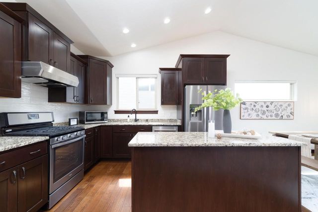 9406 Silverstone Lane, Verona, WI 53593