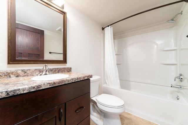 9406 Silverstone Lane, Verona, WI 53593