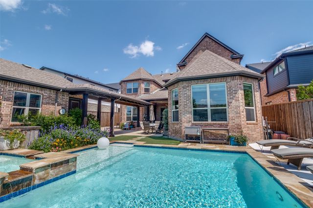 6820 Southridge Drive, Dallas, TX 75214