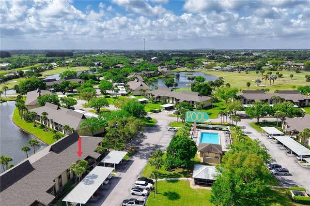 31 Plantation Drive 204, Vero Beach, FL 32966