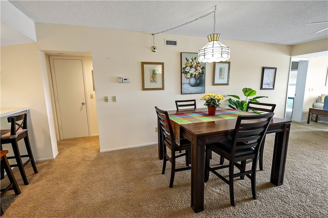 31 Plantation Drive 204, Vero Beach, FL 32966