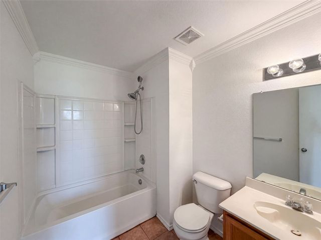 6200 St James Place, Denton, TX 76210