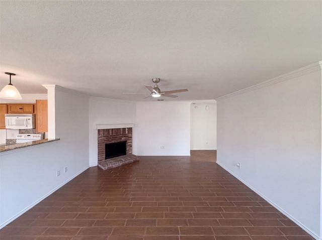 6200 St James Place, Denton, TX 76210